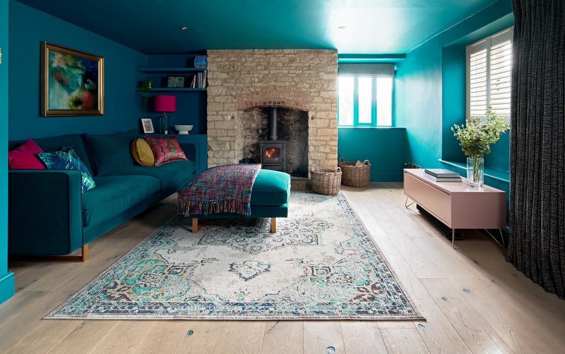 ALL ABOUT COLOUR DRENCHING: Professional Design
